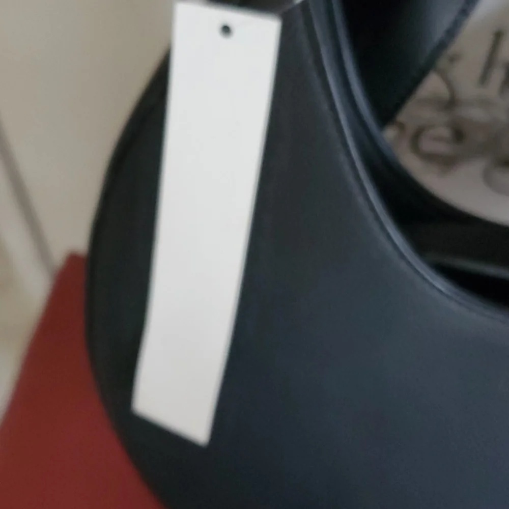 Bloomingdale's  black exclusive bow satchel dust cover two left five stars - Picture 4 of 7